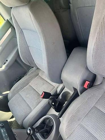 grejaci golf 4: KOPČE ZA POJAS ZA VOLKSWAGEN TOURAN | Kopče za pojas za VW Touran — 1