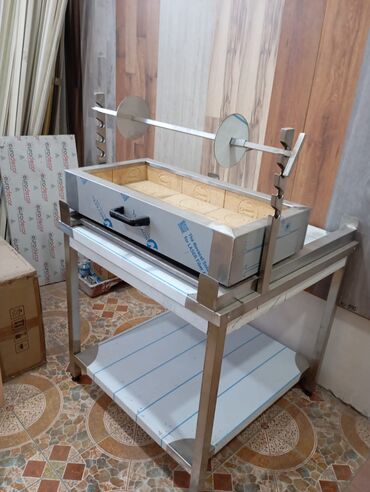 Manqallar, qrillər, barbekyu: Manqal, Şişli