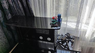 Kompyuter Masası PC satılıb deyə stolada ehtiyac qalmıyıb deyə satılır