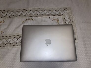 Apple MacBook: İşlənmiş Apple MacBook, 14 ", Apple M1, < 128 GB