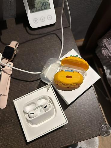 Акылдуу сааттар: Apple Watch Series 5, 40 мм, GPS. В комплекте зарядка, браслеты — 2