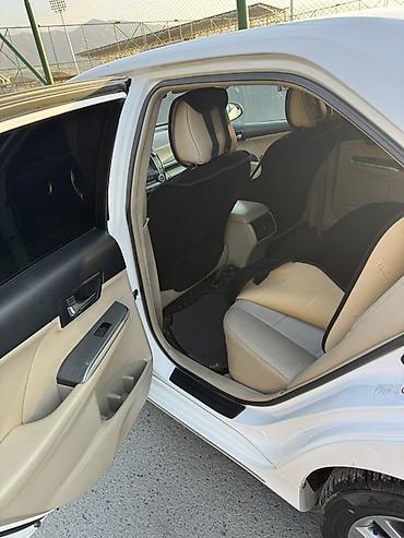 европейцы: Toyota Camry: 2012 г., 2.5 л, Автомат, Гибрид, Седан — 9