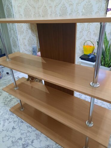 полудрагоценные камни: Продаю полку под телевизор