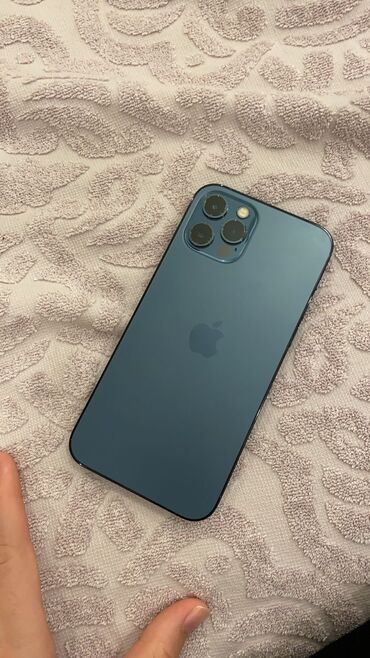 чехлы на айфон 7 8: IPhone 12 Pro, Колдонулган, 128 ГБ, Көк, Каптама, 83 %