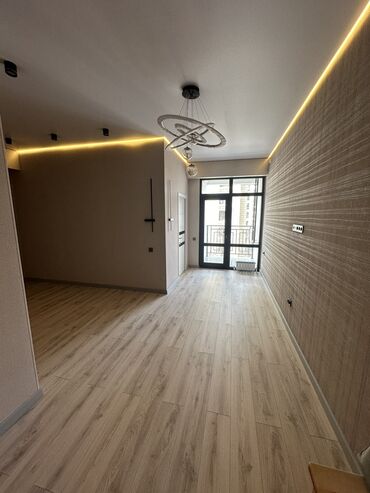 сколько стоит трехкомнатная квартира в бишкеке: 2 комнаты, 52 м², 6 этаж, Дизайнерский ремонт