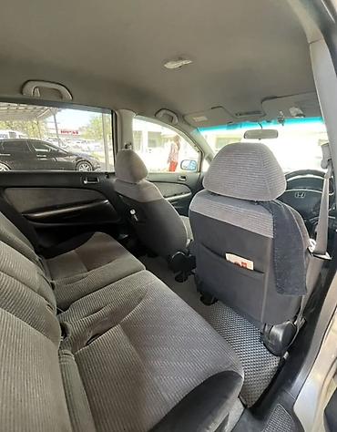 step wgn: Honda Stream: 2003 г., 1.7 л, Автомат, Бензин, Минивэн — 6
