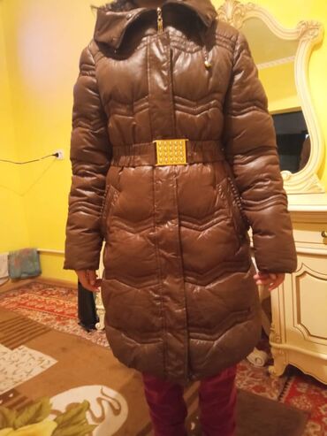 куртки женские зимние в бишкеке: Пуховик, L (EU 40)