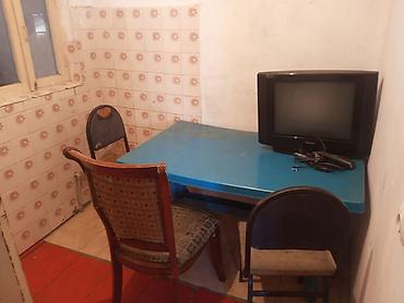 Otaqların günlük kirayəsi: 2 otaqlı sadə yaşayış yeri – yataq və mətbəx guşəsi ilə - Otaq: xalça -da lalafo.az — 4 Otaqların günlük kirayəsi: 2 otaqlı sadə yaşayış yeri – yataq və mətbəx guşəsi ilə - Otaq: xalça — 4