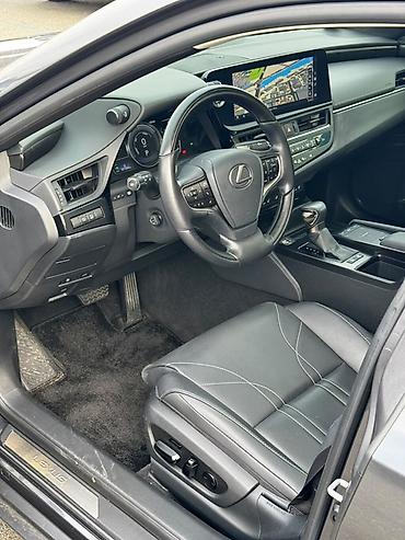 установка люка на авто: Lexus ES: 2022 г., 2.5 л, Вариатор, Гибрид, Седан — 5