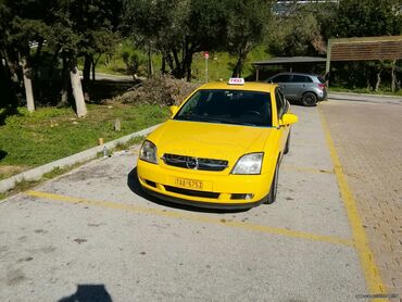 Opel Vectra: 2.2 l. | 2004 έ. 810000 km. Sedan