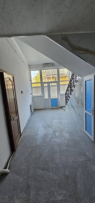 Продажа коттеджей и домов: 6 комнат и более, 410 м², 6 соток, Бишкек, Собственник — 23