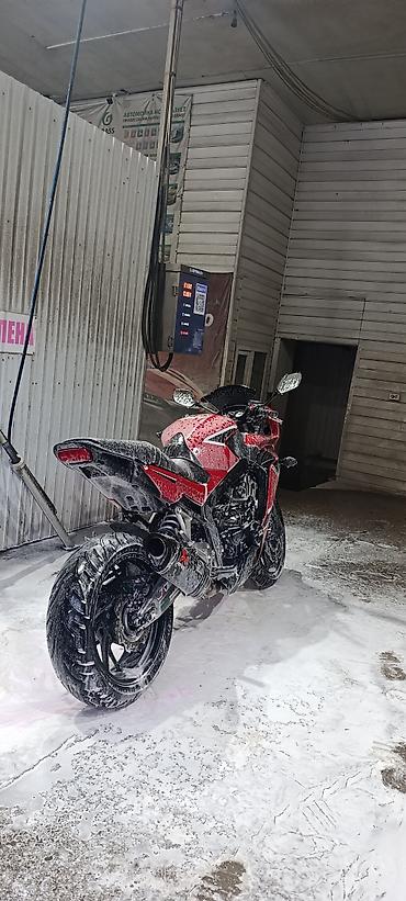 скутер 150 куп: Honda CBR 650F(спорт-турист),2016 год красно‑черный свеже пригнан — 1