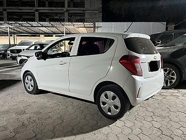 Продажа авто: Chevrolet Spark: 2018 г., 1 л, Автомат, Бензин, Хэтчбэк — 4