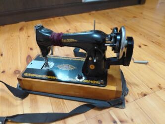 паровой утюг лаура стар: Тигүүчү машина Кол менен