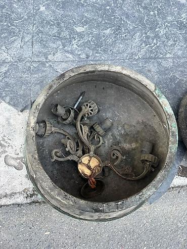 cay: Məhsul: Köhnə mis (bürünc tərkibli) məişət ləvazimatları və dekor — 3