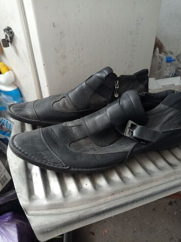 Туфли кожаные производства Италия
