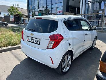 shevrolet lacetti: Chevrolet Spark: 2018 г., 1 л, Автомат, Бензин, Хэтчбэк — 2