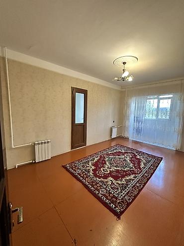 binə ev satisi: 1 otaqdan iki otağa düzəlib mənzil mətbəxdə qaz plitəsi,otaqda — 3