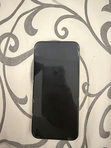 apple studio: IPhone 15 Pro Max, цвет титаново‑серый,257 ГБ . В комплекте — — 4