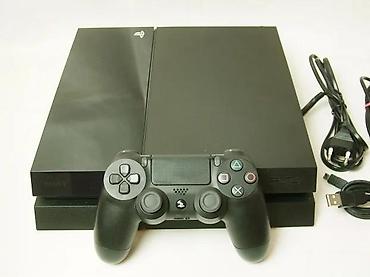 fiksna: U ponudi Sony Playstation 4 sa naslova. Konzola je novija fat — 5