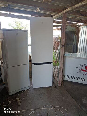 холодильник zanussi: Холодильник Indesit, Б/у, Двухкамерный