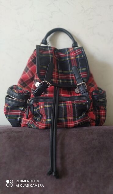 женский городской рюкзак: Рюкзаки