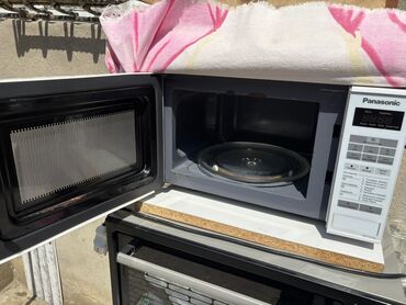 mıkravalnovqa: Микроволновка Panasonic, С микроволнами, цвет - Белый