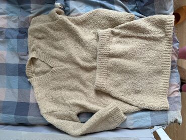 шелковая двойка: Тёплый костюм из мягкой плюшевой ткани (букле/шерстяной эффект)