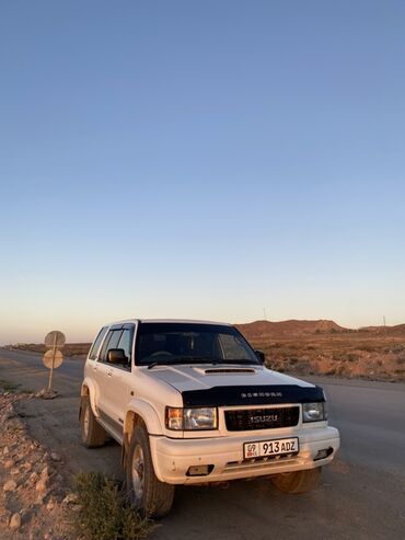домкрат гидравлический для вытяжки авто: Isuzu Bighorn: 1996 г., 3.1 л, Механика, Дизель, Внедорожник