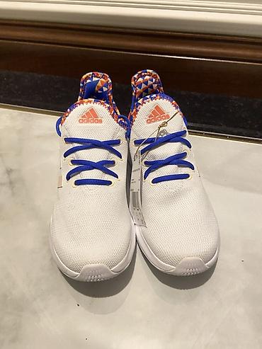 платья белые: Кроссовки, 32, 38.5, Adidas, Новый, цвет - Белый — 2