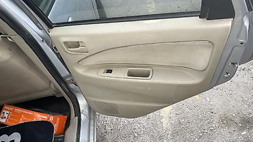 бак на поджеро 2: Mitsubishi Colt: 2003 г., 1.3 л, Автомат, Бензин, Минивэн — 3