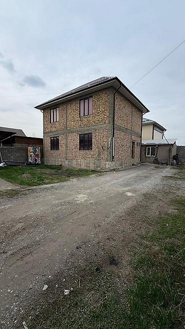 Продажа коттеджей и домов: Продаётся двухэтажный кирпичный дом с участком и хозяйственными — 5