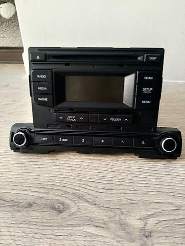 Salam tam orijinaldır.Hyundai orijinal multimedia/radio blokları və ön