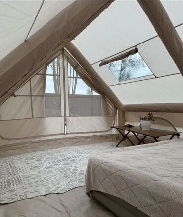 Палатки: Просторная туристическая палатка CW-4060-12 песочного цвета рассчитана — 16