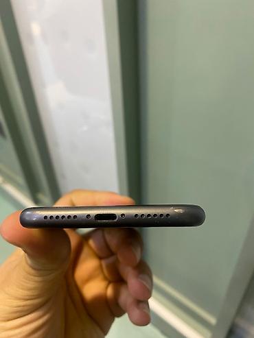 Apple iPhone: IPhone 11, 64 GB, Space Gray — 5