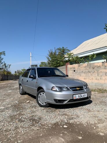 Daewoo: Daewoo Nexia: 2010 г., 1.5 л, Механика, Бензин, Седан