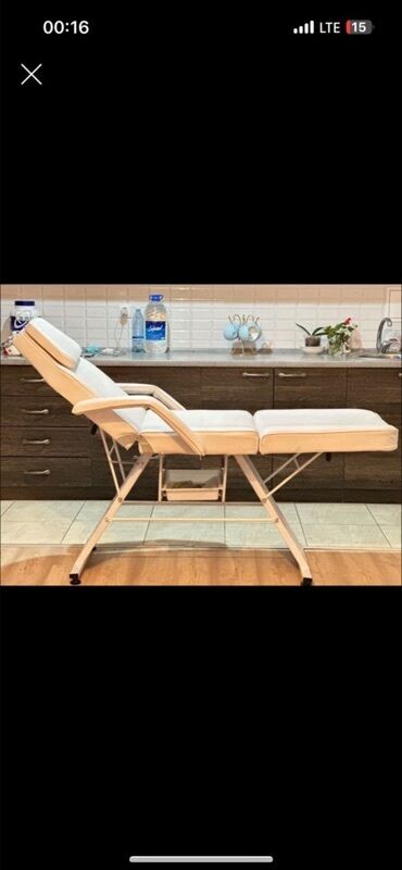 кресло кровать для наращивания ресниц: Косметологическая кушетка/кресло трансформер, белая. - Регулируемая