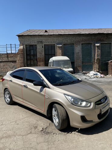 авто хундай: Hyundai Solaris: 2014 г., 1.6 л, Механика, Бензин
