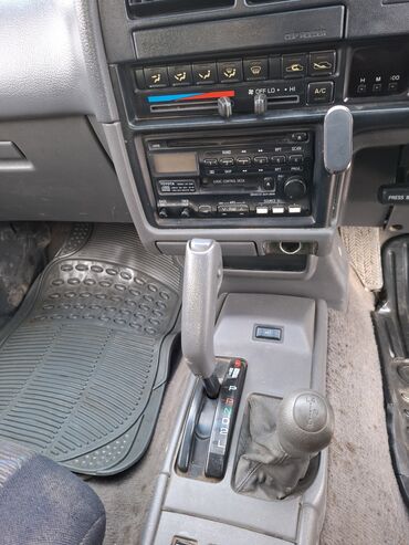 тайота ипсун: Toyota Hilux Surf: 1994 г., 3 л, Автомат, Дизель, Внедорожник