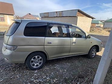 тоето пикник: Toyota Gaia: 2000 г., 0.2 л, Автомат, Бензин, Минивэн — 1
