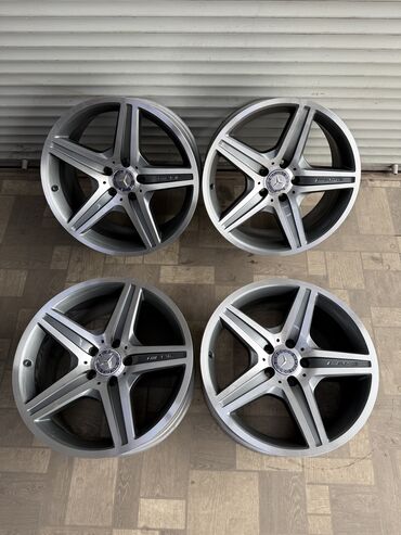 Диски: Литые Диски R 18 AMG, Комплект, отверстий - 5, Б/у — 2