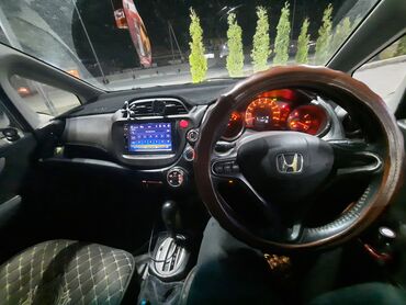 гидроусилитель на спринтер: Honda Fit: 2009 г., Автомат, Бензин, Хетчбек