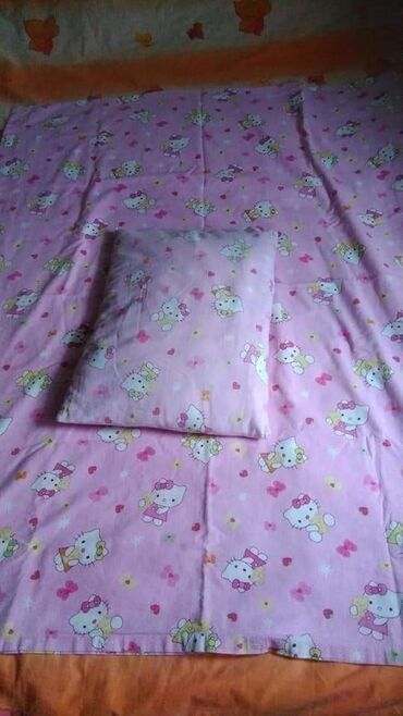 Ostale dečije stvari: Cena 2100 din Pamucna posteljina 100 % pamuk/sifon Sadrzaj seta: - — 5