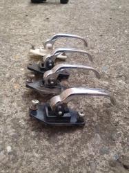 Auto delovi: Ručke otvaranja vrata, ručke podizača stakla, graničnici otvaranja — 5