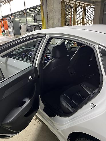 Hyundai: Hyundai Sonata: 2019 г., 2 л, Автомат, Газ, Седан — 9
