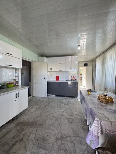 нужны строители для постройки дома: Дом, 98 м², 4 комнаты, Собственник, Косметический ремонт