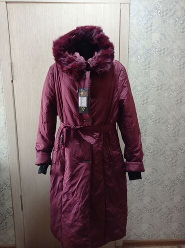 платья 54: Ликвидация товара новые пальто женское пятьдесят второй размер и