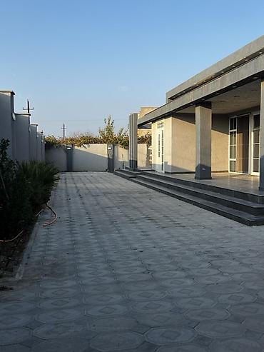 Günlük kirayə evlər: 250 kv. m, 5 otaqlı, Kanalizasiya, Kombi, Telefon — 12