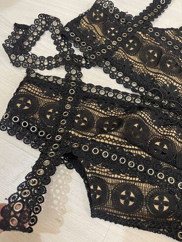 Ziyafət donları: Vılur ustunde biserli paltar zaradan alınıb,sumka tezedi — 14