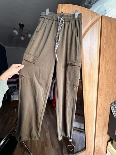 Женские брюки: Карго-джоггеры хаки - Прямой свободный крой - Эластичный пояс на — 3